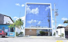Goiana Palace Hotel - Fácil Acesso a Fábrica da JEEP, KLABIN, HEMOBRÁS, VIVIX